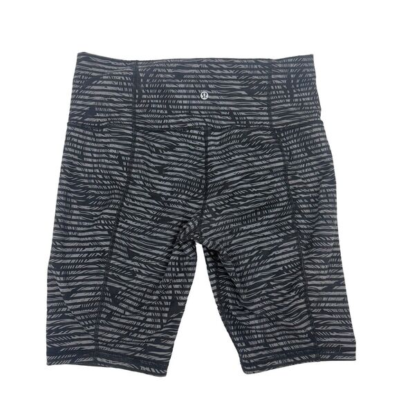 LULULEMON Groove Short 10 Tall Stripe Play Slate Black Biker Yoga Gym EUC B22 - Picture 3 of 5
